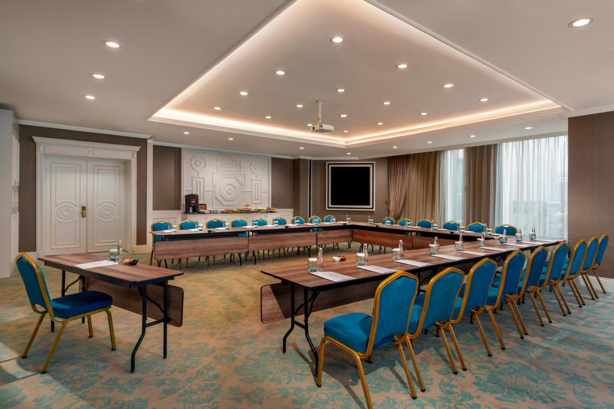 Kaya Istanbul Fair & Convention Hotel Ngoại thất bức ảnh